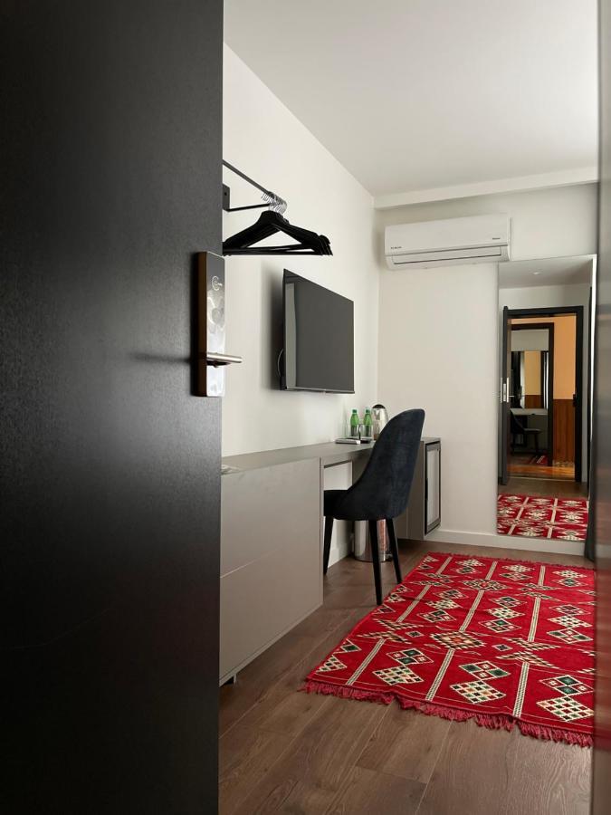 Etnomania Boutique Hotel Pristina Extérieur photo