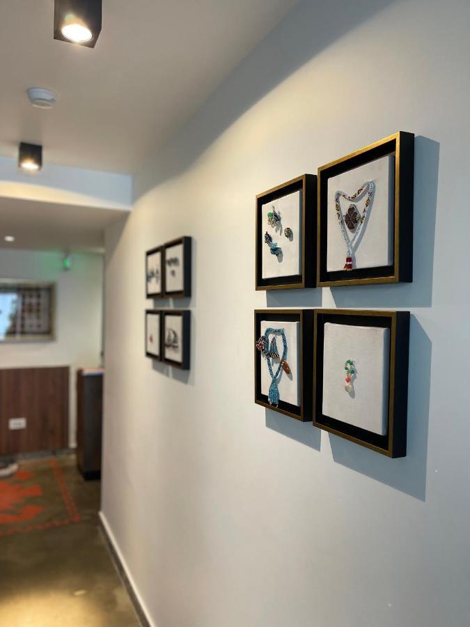 Etnomania Boutique Hotel Pristina Extérieur photo