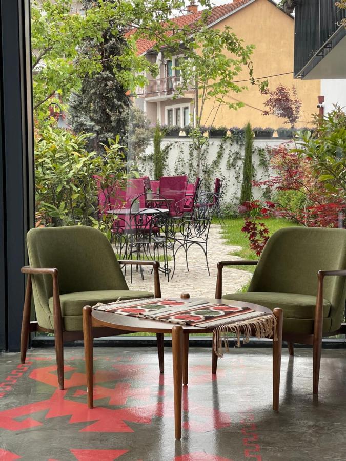 Etnomania Boutique Hotel Pristina Extérieur photo